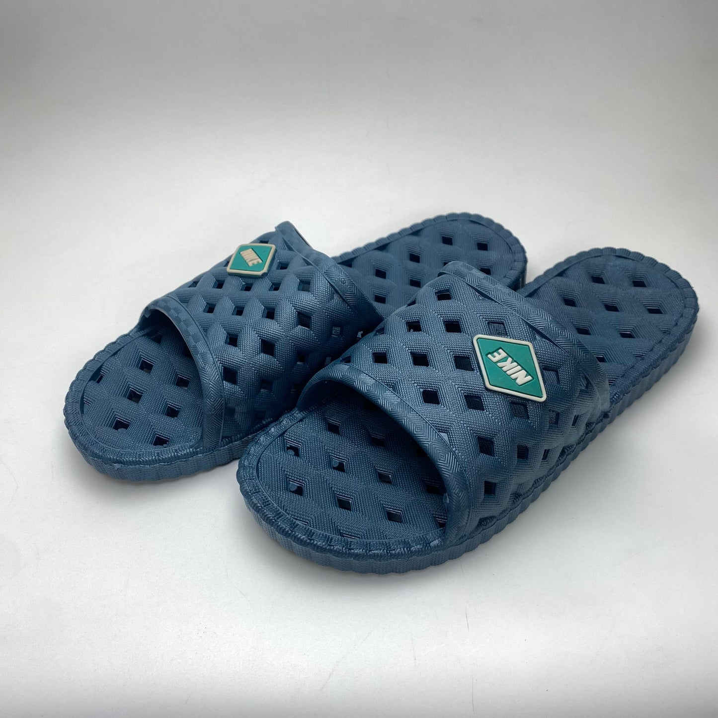 NEW Style Bathroom Slippers Quick Dry