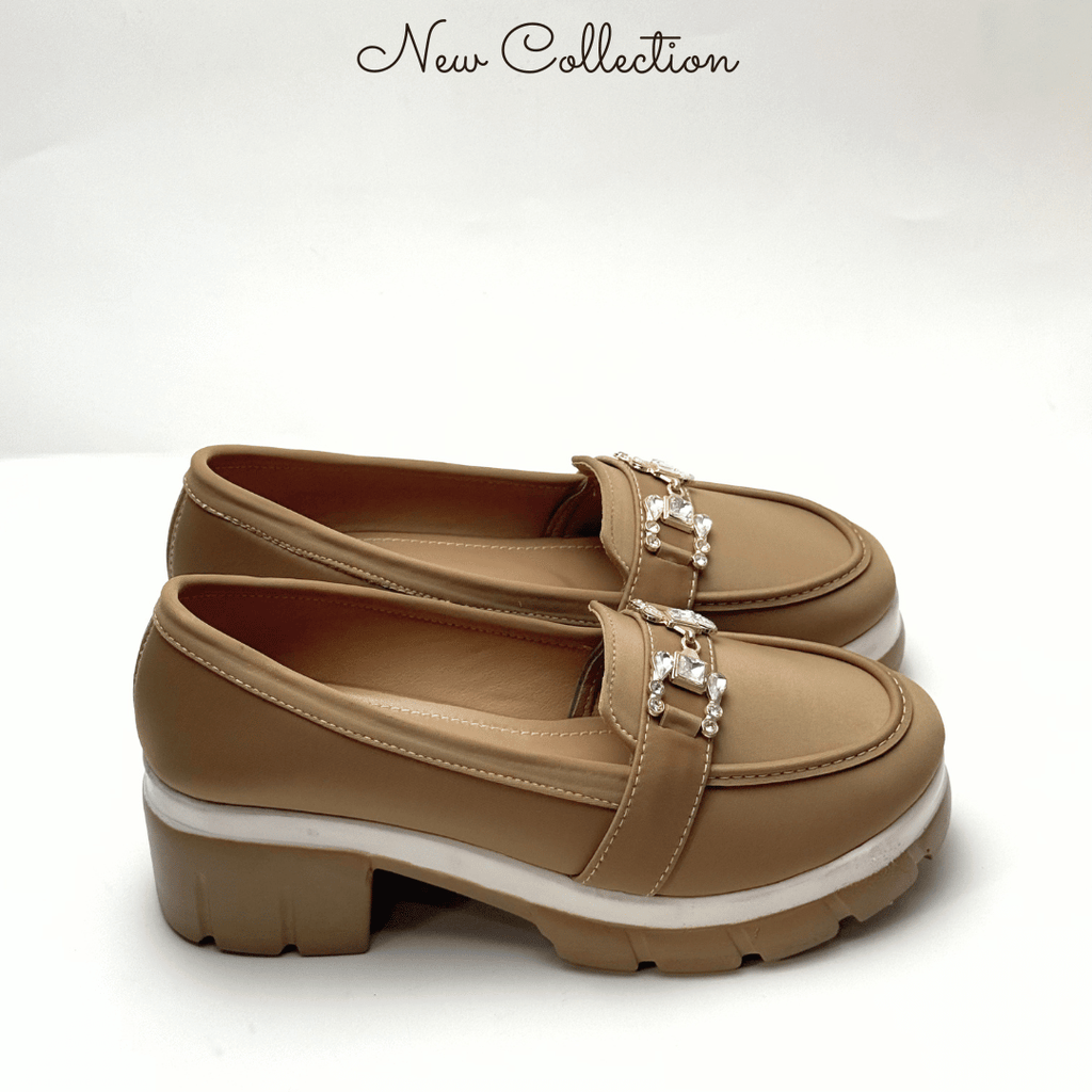 Heeled loafers