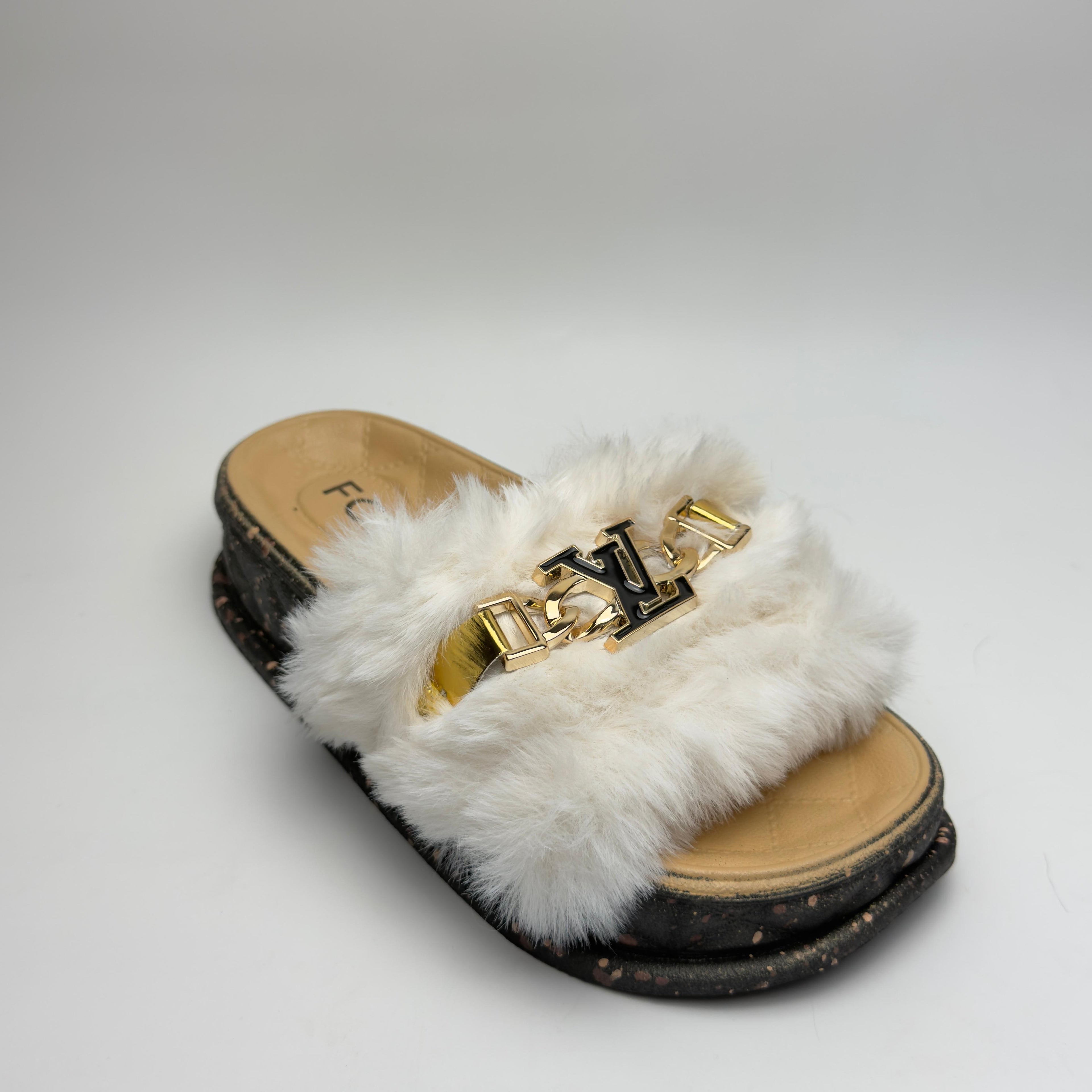 Ladies Sandal With Upper Furr
